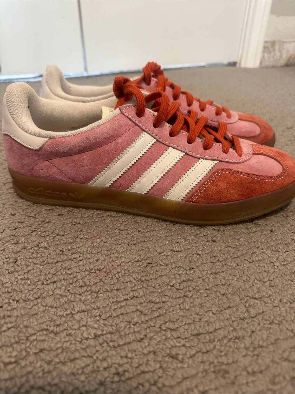 adidas Pink and red Suede Low-Top Sneakers-size 8.5